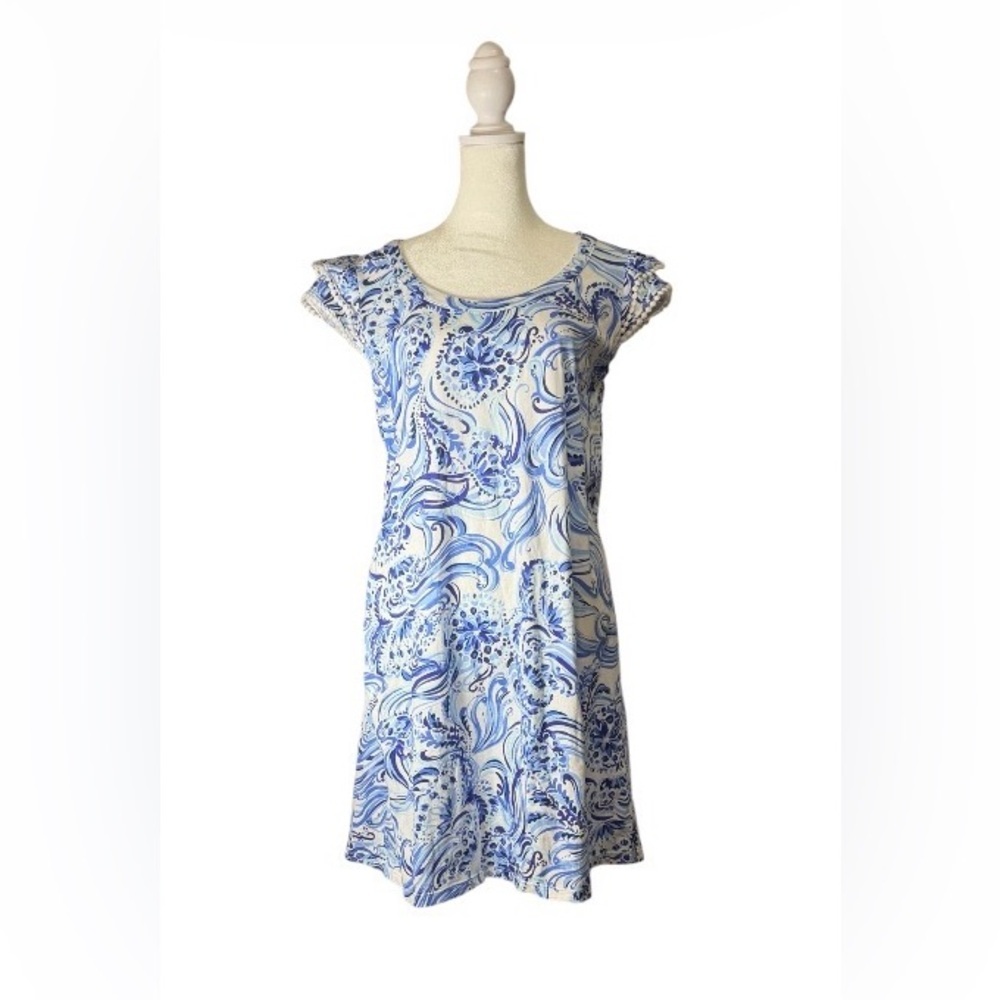Lilly Pulitzer Blue and White Paisley Shift Dress. Size M. Beach. Vaca. Summer.